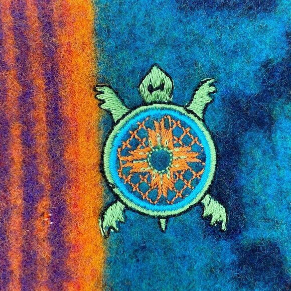 Pendleton Blanket Zip Crossbody Pouch Turtle Embroidery - Picture 4 of 8